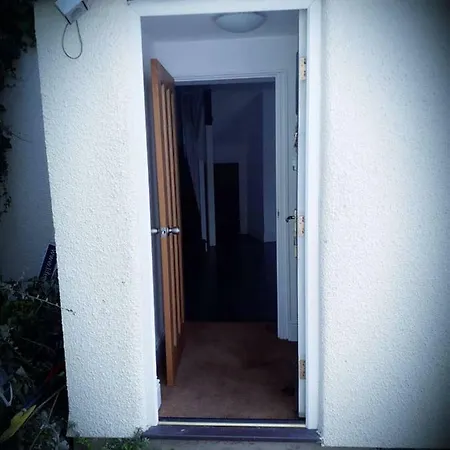 度假居 2 Bdrm House Off Whiteladies Free Parking Sleeps 6 *
