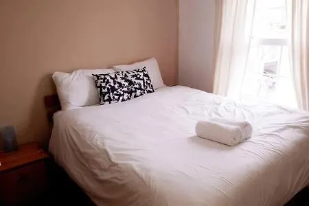 بيت للعطل 2 Bdrm House Off Whiteladies Free Parking Sleeps 6 *